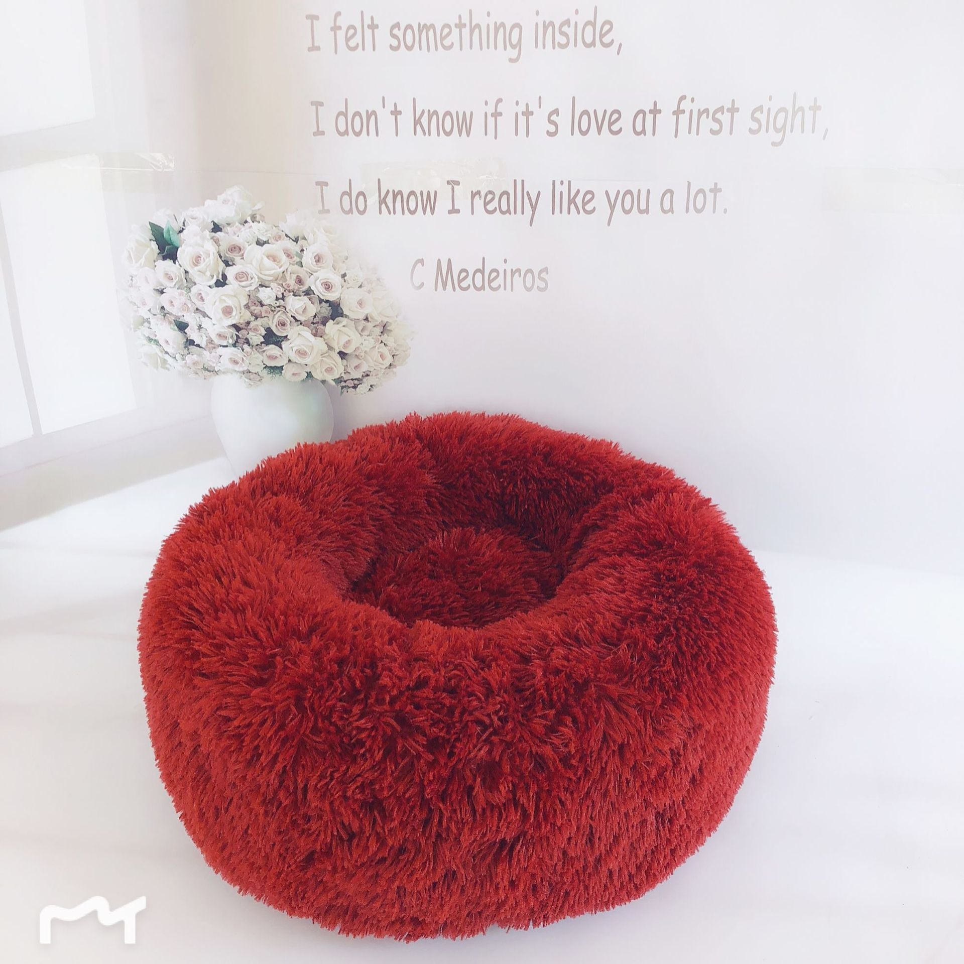 Create a Cozy Haven for Your Small Dog with Our Plush Round Bed!